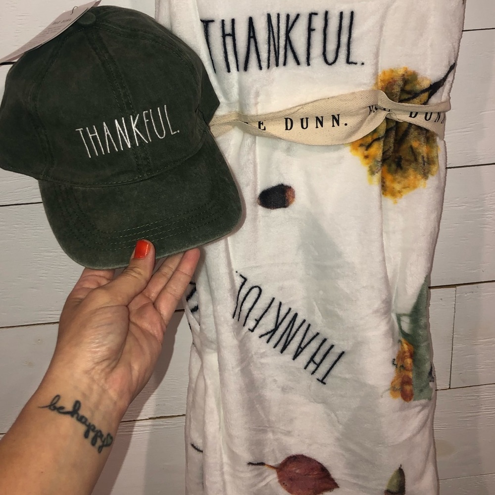NEW‼️‼️ RAE DUNN 🍁🍂THANKFUL HAT AND PLUSH THROW BLANKET 🍁🍂